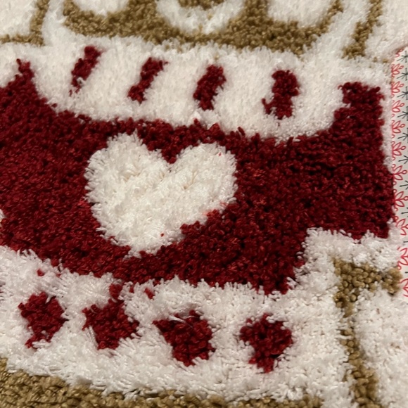 NEW Home Goods Sleigh Hill Gingerbread Boy & Girl Christmas Bathroom Mat 22x30 - Picture 5 of 6